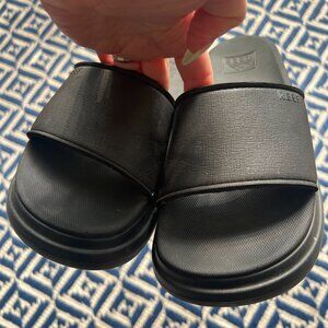 Reef Cushion Bondi Bay Black Sandals